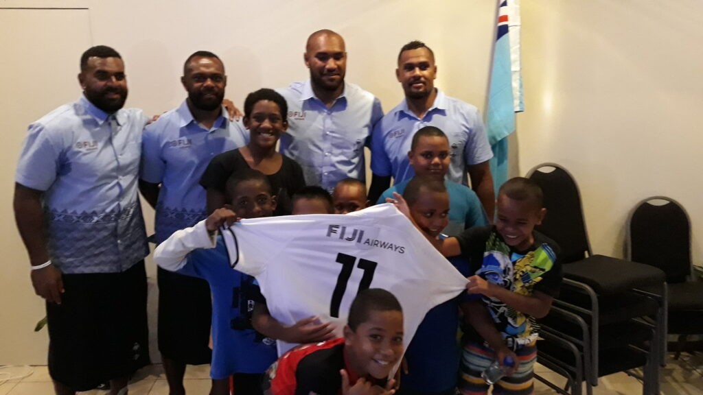 Veteran stars hand over their White Jersey.